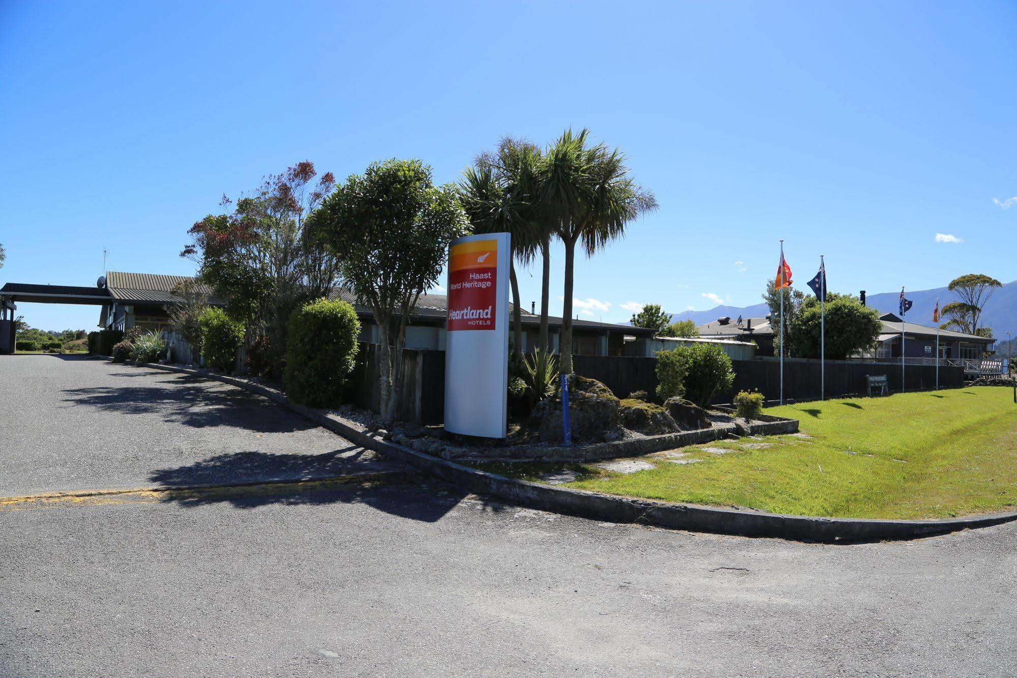 Heartland Hotel Haast Eksteriør billede