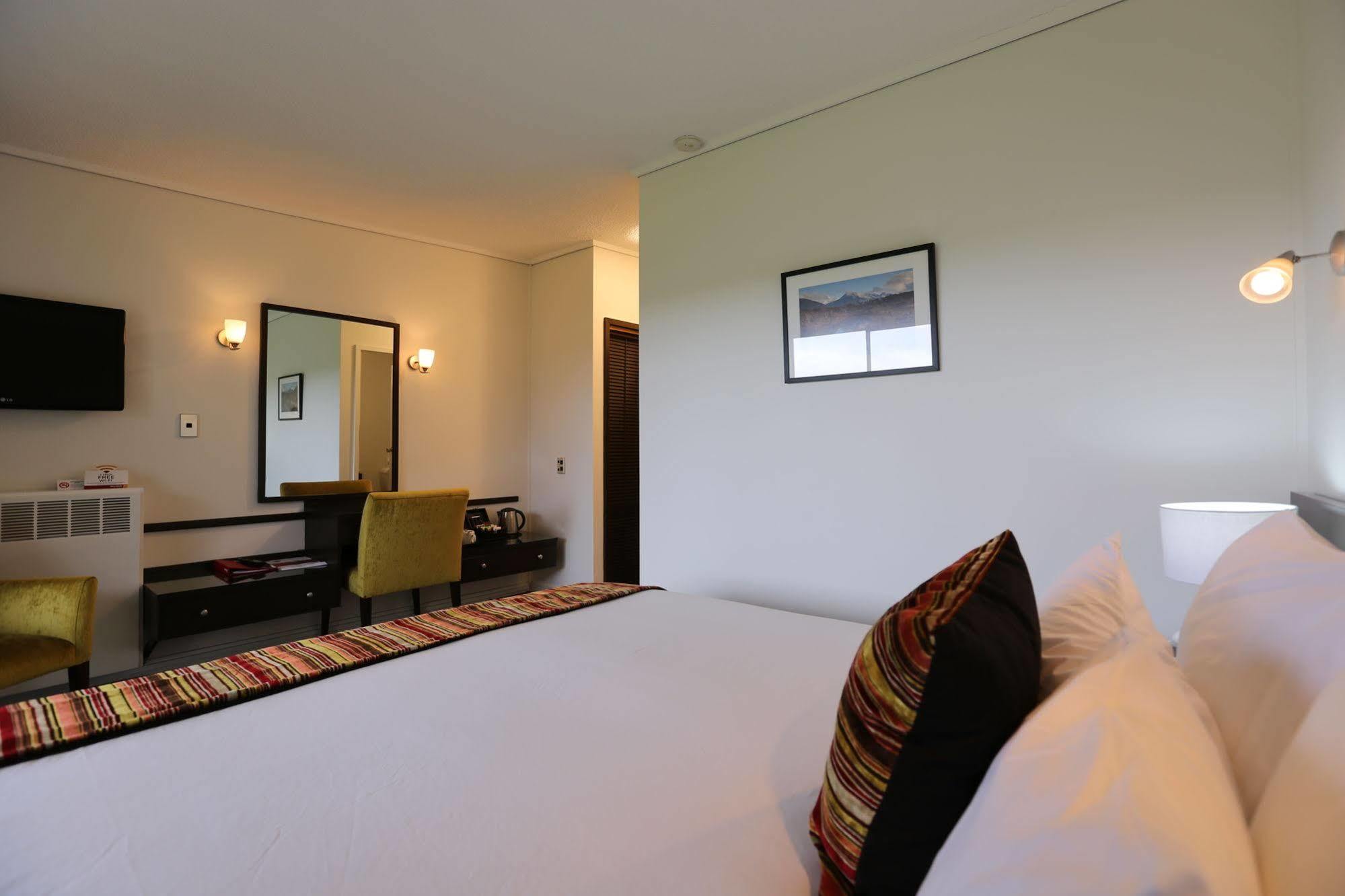 Heartland Hotel Haast Eksteriør billede